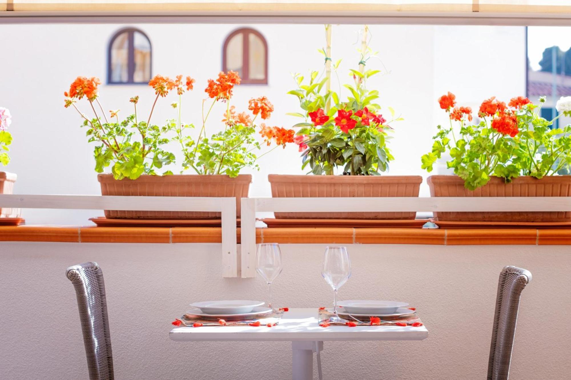 Orosei Home Holidays - I Fiori Экстерьер фото